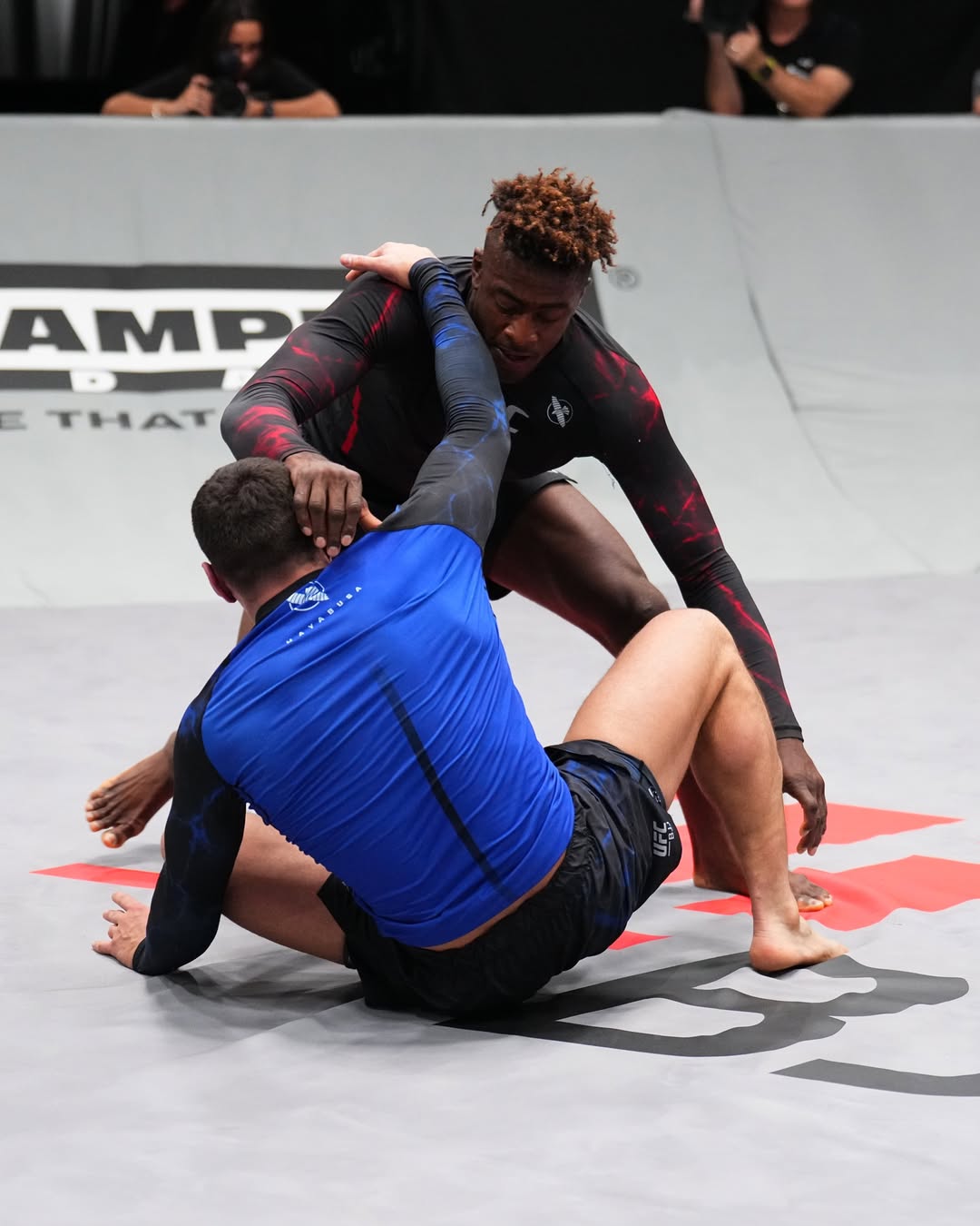 Junior and Hopstock match at UFC BJJ 5